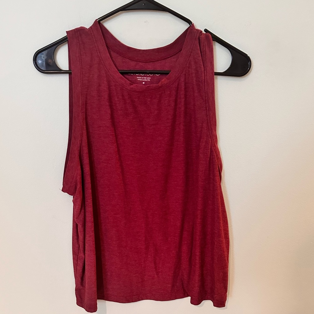 Beyond Yoga Featherweight Balanced Muscle Tank - Maroon